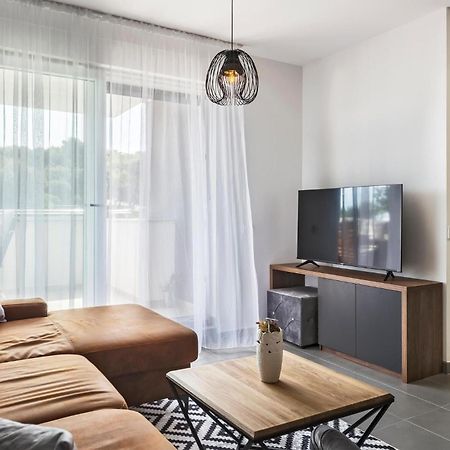 Amazing Apartment In Premantura With Kitchen Dış mekan fotoğraf