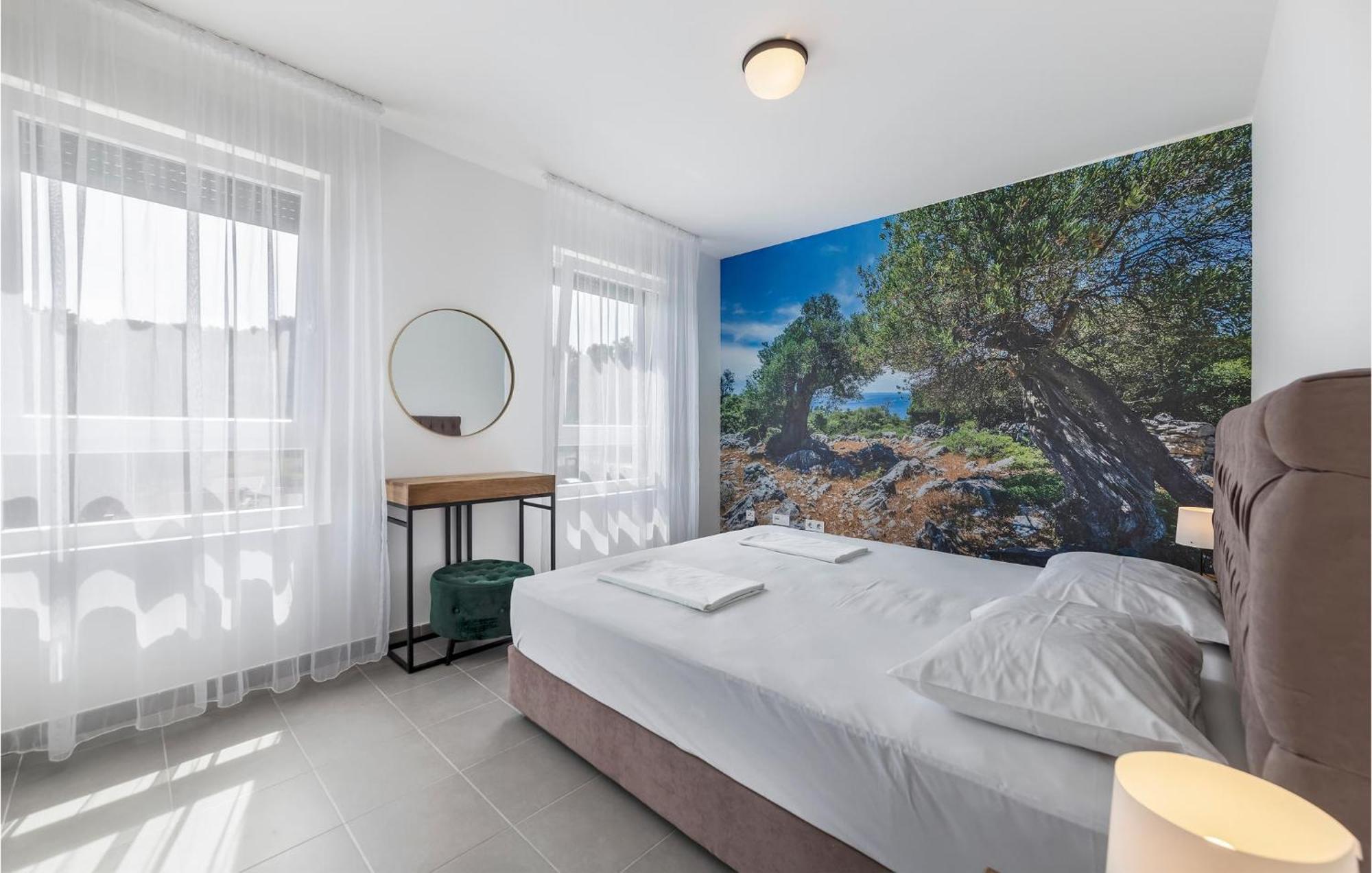 Amazing Apartment In Premantura With Kitchen Dış mekan fotoğraf
